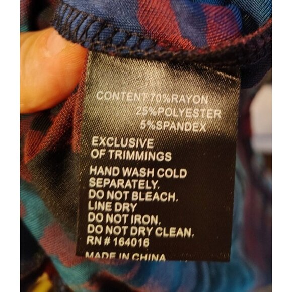 Calessa 3X Tunic Top, Multicolor Lagenlook Art to Wear Plus Size Rayon Blend - Picture 6 of 6